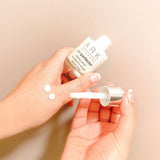 This anti-spot serum helps to reduce the appearance of enlarged pores & eliminates excess shine. Vegan friendly